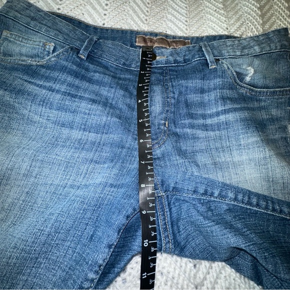 Vintage Guess Distressed Low Rise Jean Shorts - Size 30 - Picture 8 of 9